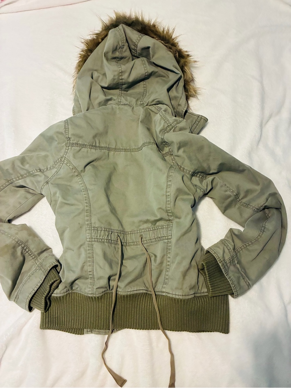 Hollister Olive Green Bomber Jacket - Picture 3 of 7